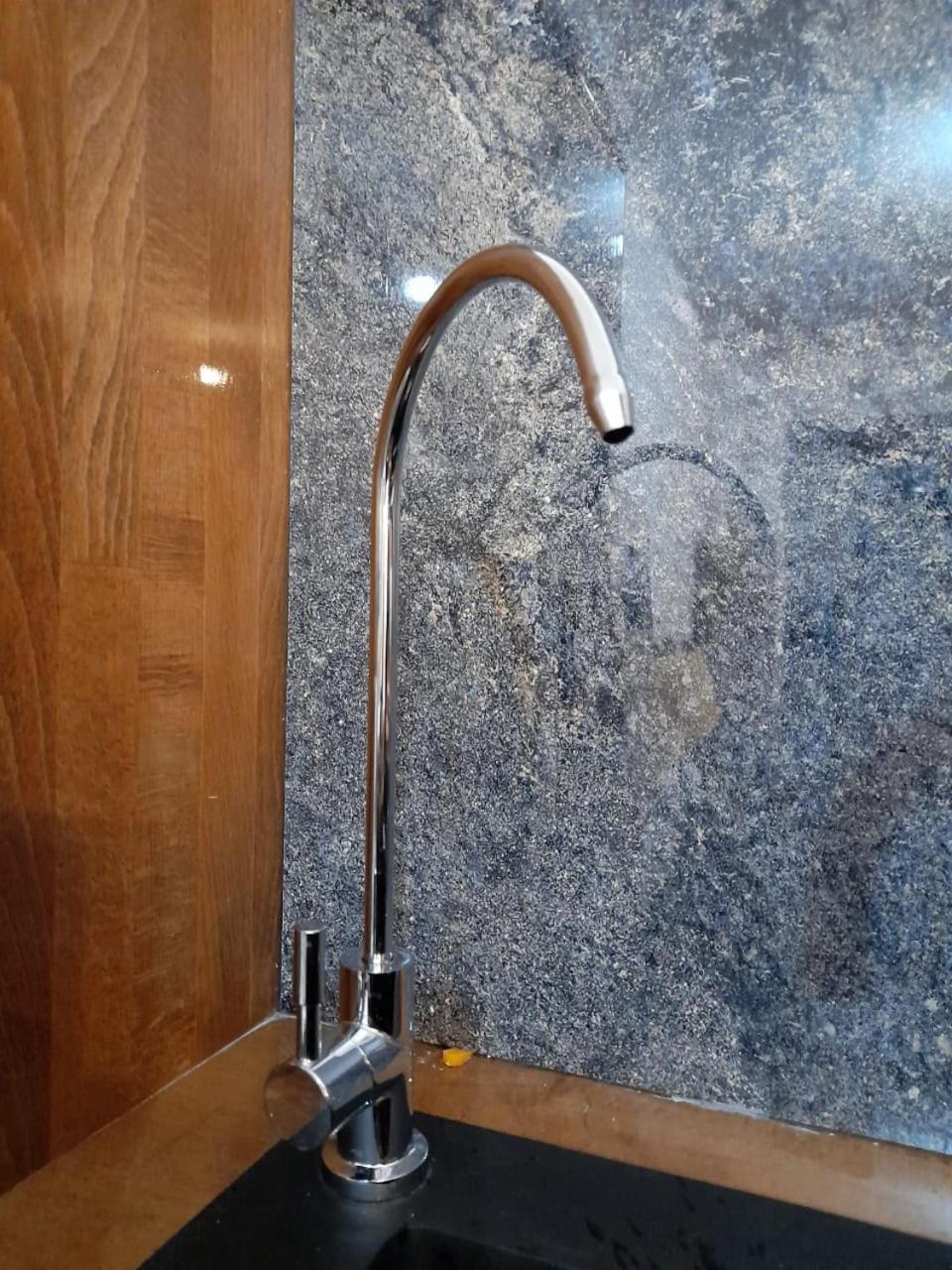 Flora Apartments ساراندا المظهر الخارجي الصورة