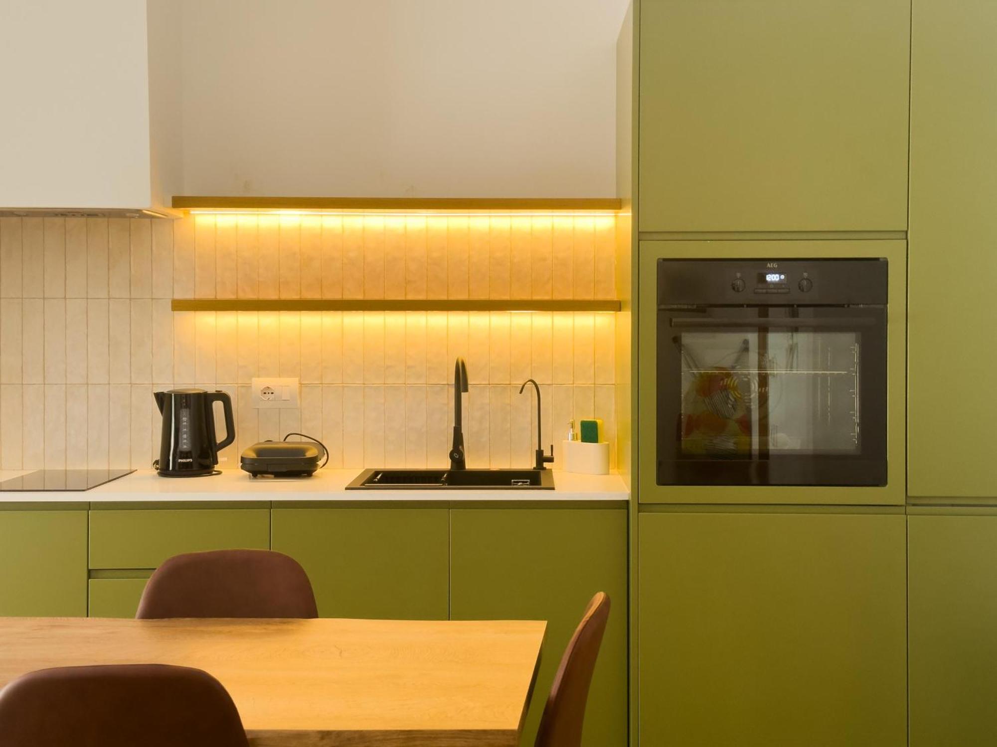 Flora Apartments ساراندا المظهر الخارجي الصورة