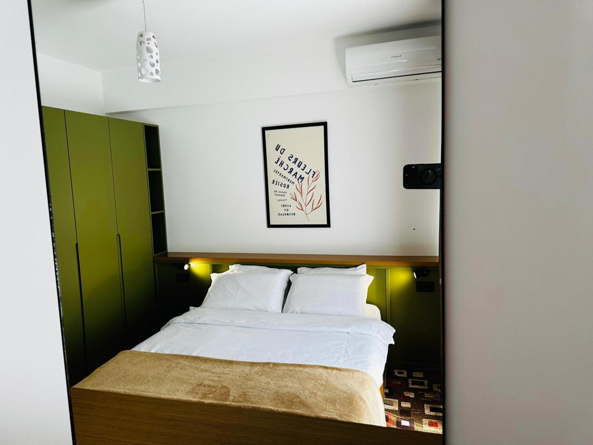 Flora Apartments ساراندا المظهر الخارجي الصورة