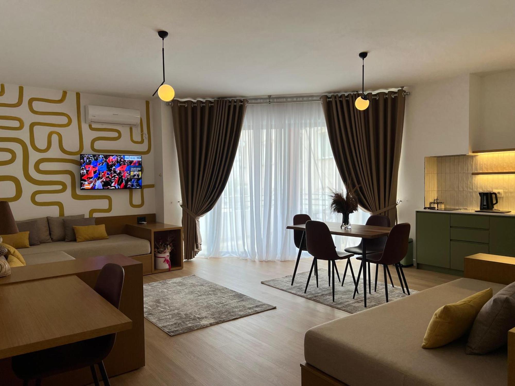 Flora Apartments ساراندا المظهر الخارجي الصورة