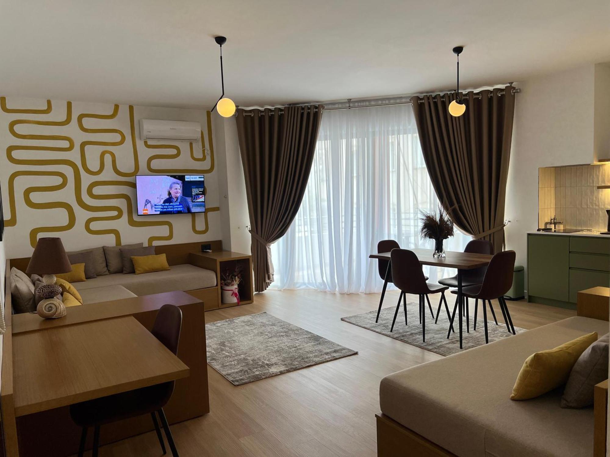 Flora Apartments ساراندا المظهر الخارجي الصورة