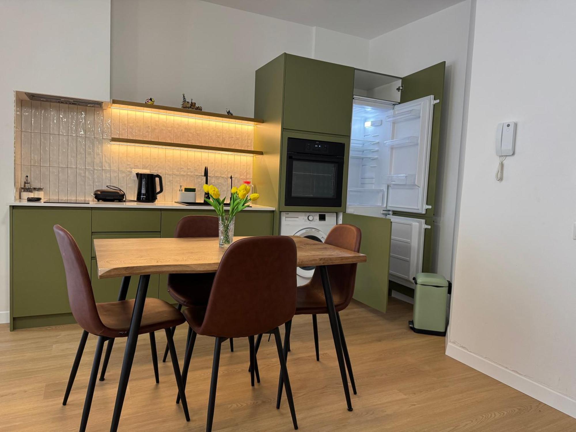 Flora Apartments ساراندا المظهر الخارجي الصورة