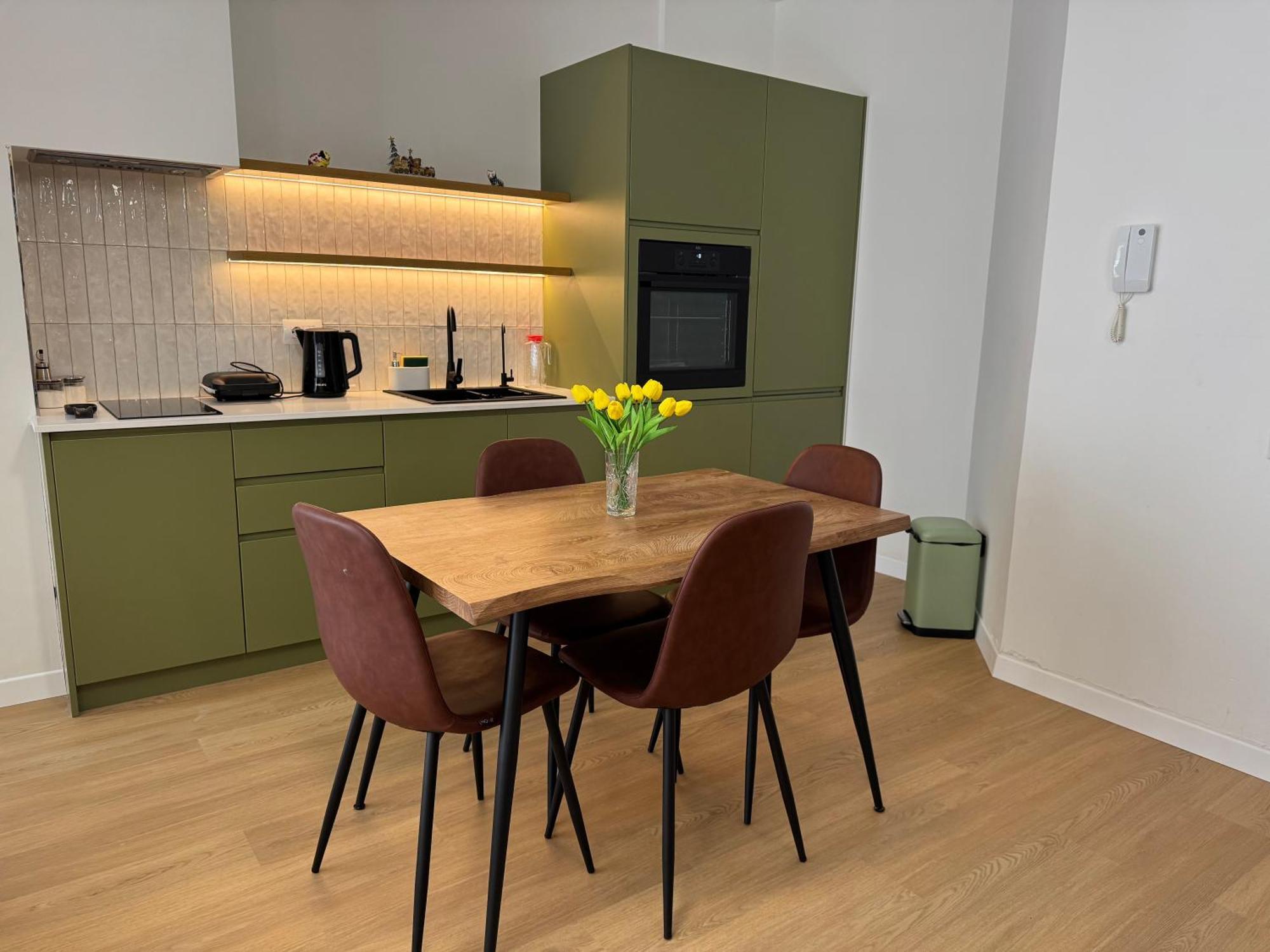 Flora Apartments ساراندا المظهر الخارجي الصورة