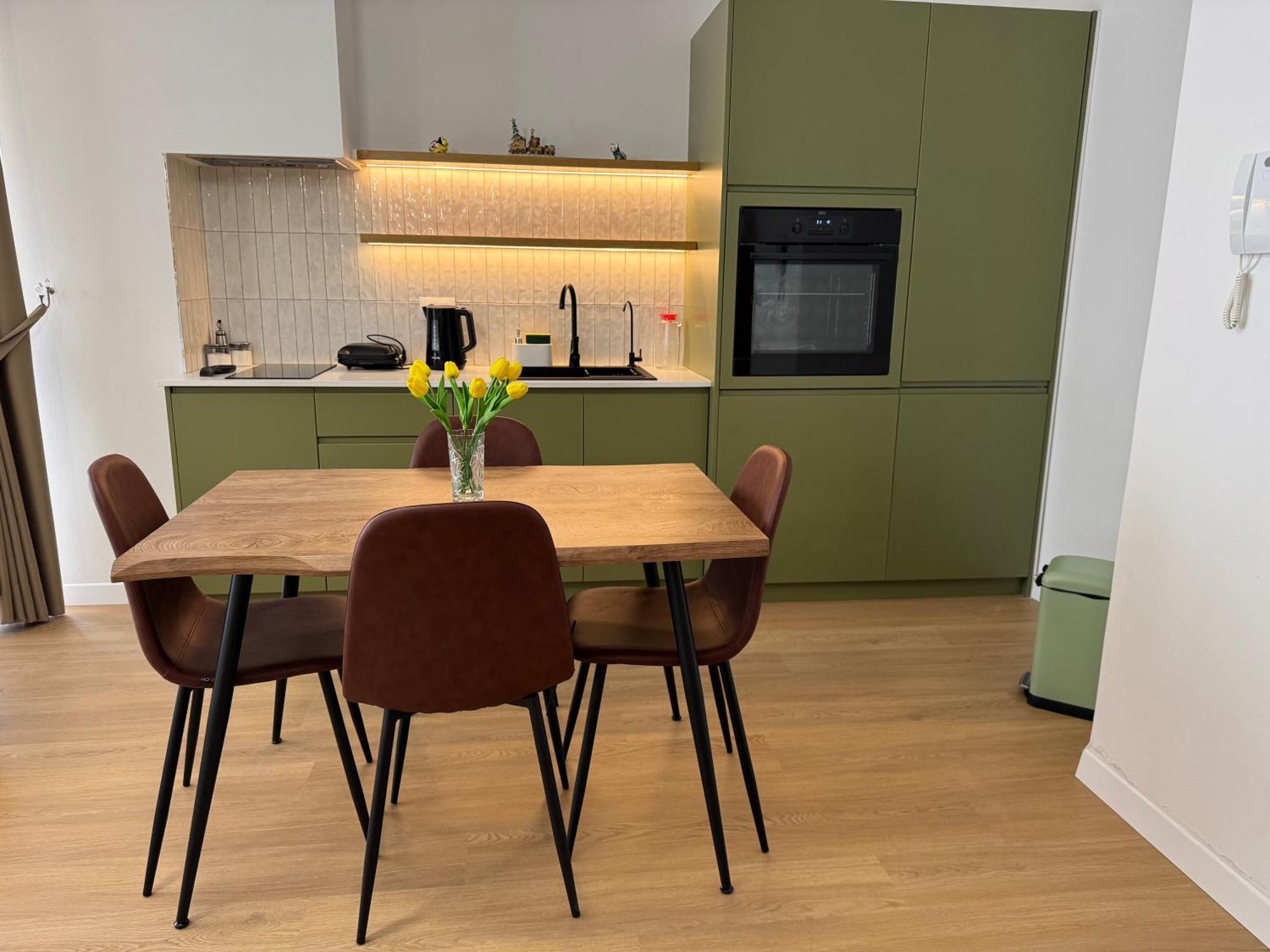 Flora Apartments ساراندا المظهر الخارجي الصورة